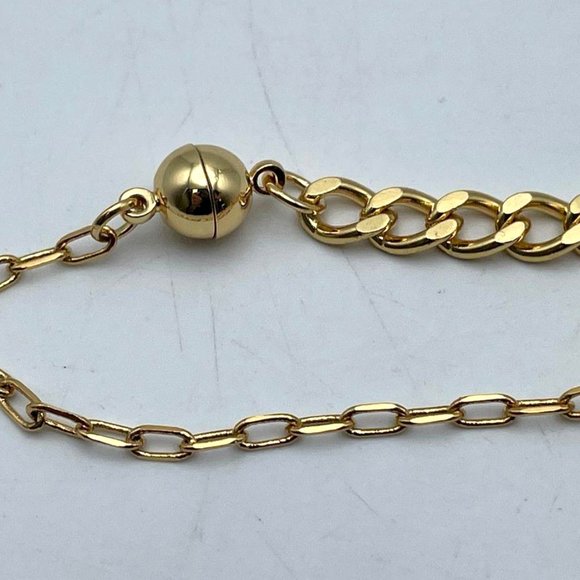 Melania Clara Women's Gold Plated Crown Hook Letter C Pendant Chain Necklace - Picture 5 of 5